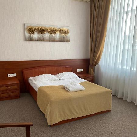 Alexandrovskiy Hotel Mikolajiv Kültér fotó