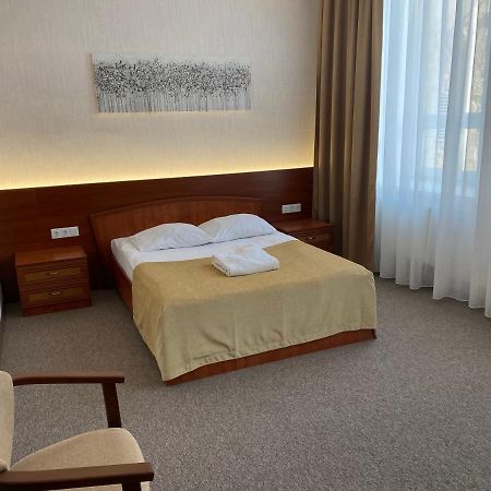 Alexandrovskiy Hotel Mikolajiv Kültér fotó