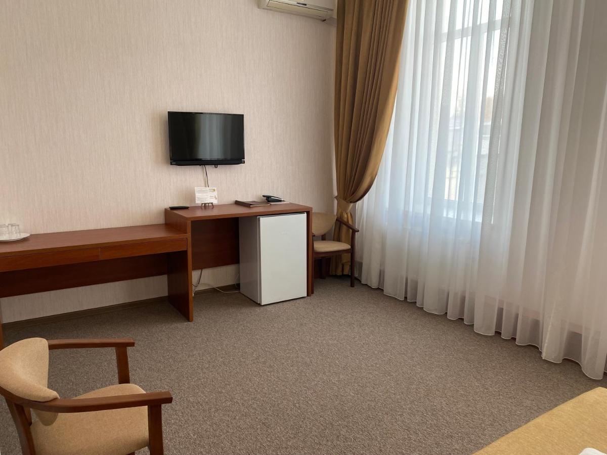 Alexandrovskiy Hotel Mikolajiv Kültér fotó