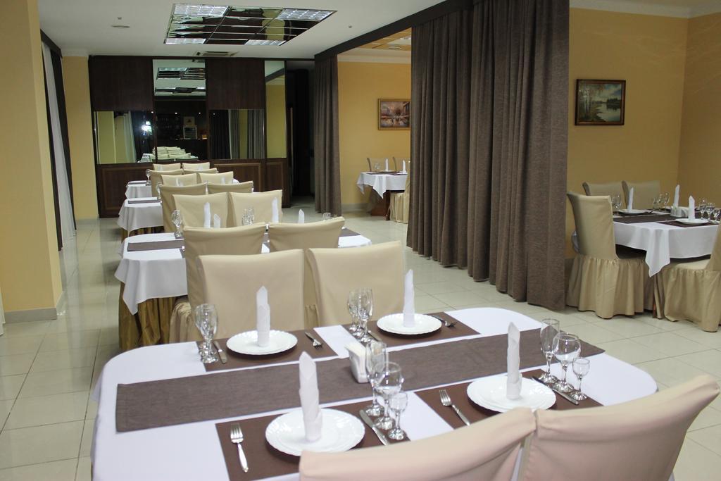 Alexandrovskiy Hotel Mikolajiv Kültér fotó