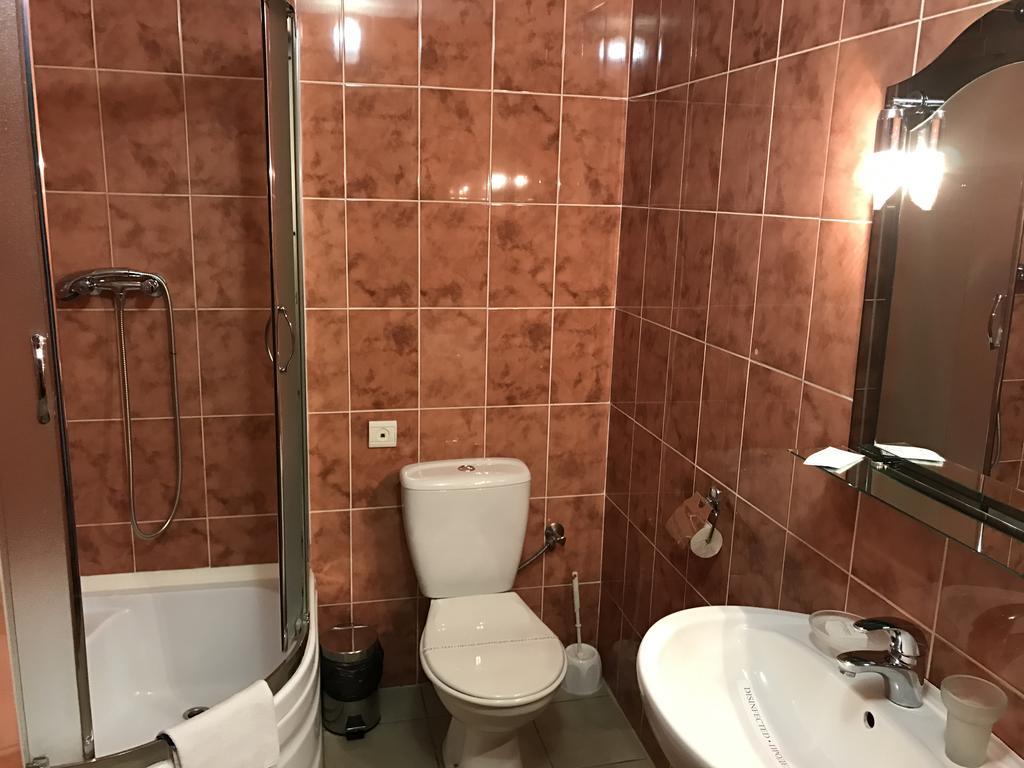 Alexandrovskiy Hotel Mikolajiv Kültér fotó